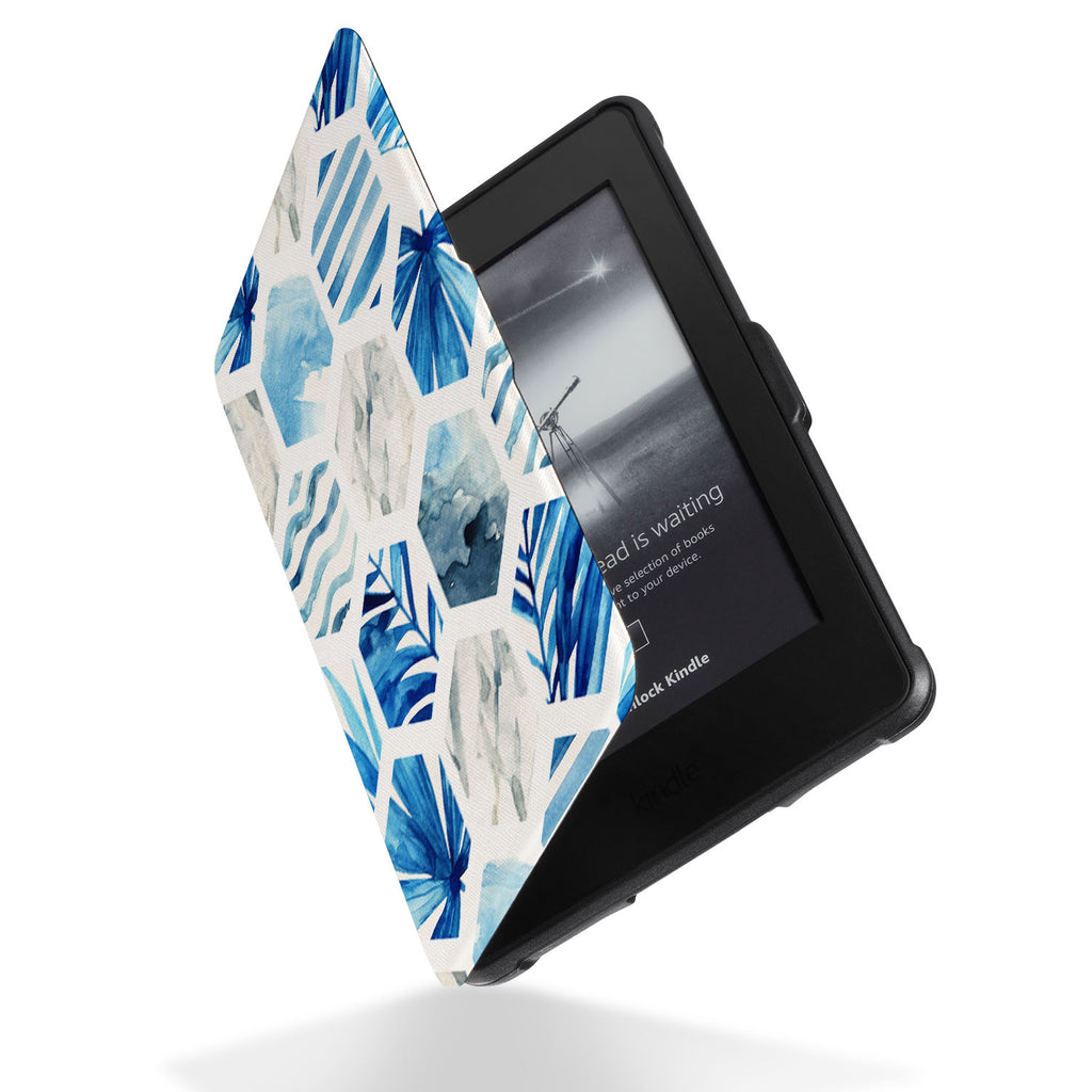 Reinforced rubber bumpers on the corners to protect your Kindle Paperwhite