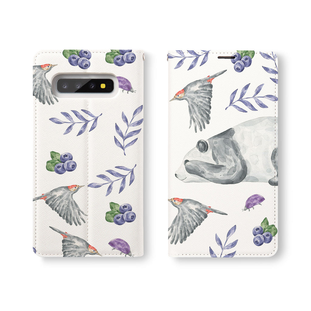 Personalized Samsung Galaxy Wallet Case with Bear desig marries a wallet with an Samsung case, combining two of your must-have items into one brilliant design Wallet Case.