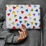 MAC-GEOMETRY-02COLOURFULTRIANGLES-SHOW-6