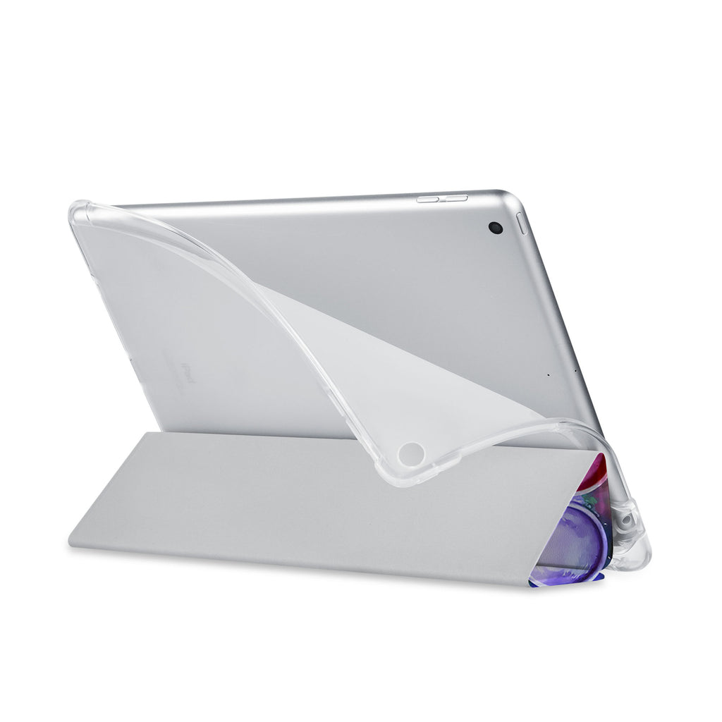 Balance iPad SeeThru Casd with Science Design has a soft edge-to-edge liner that guards your iPad against scratches.