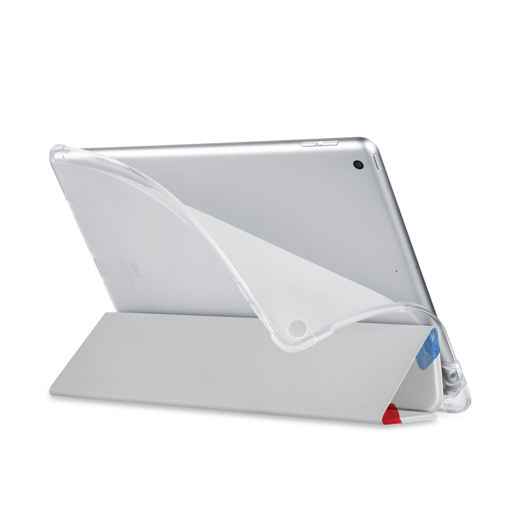 Balance iPad SeeThru Casd with Geometry Pattern Design has a soft edge-to-edge liner that guards your iPad against scratches.
