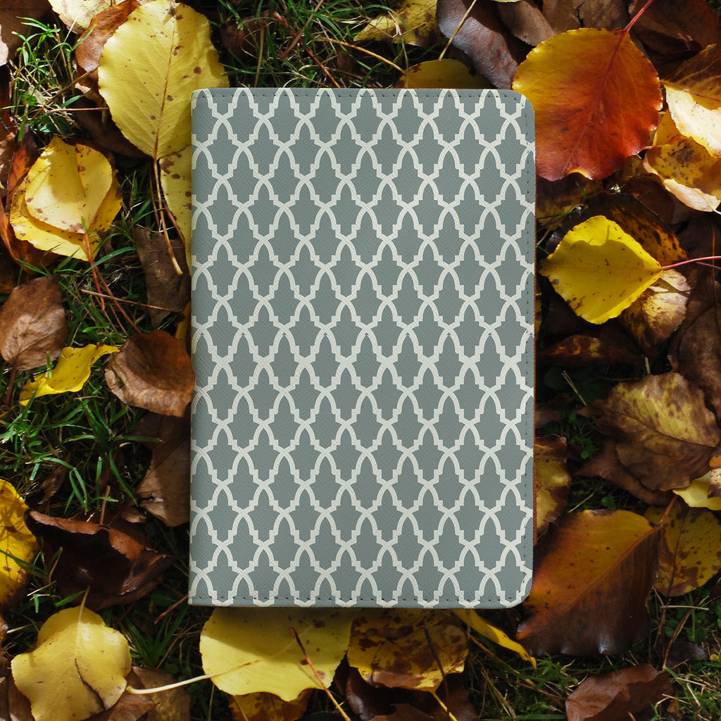 personalized RFID blocking passport travel wallet with Elegant Pattern design on maple leafs