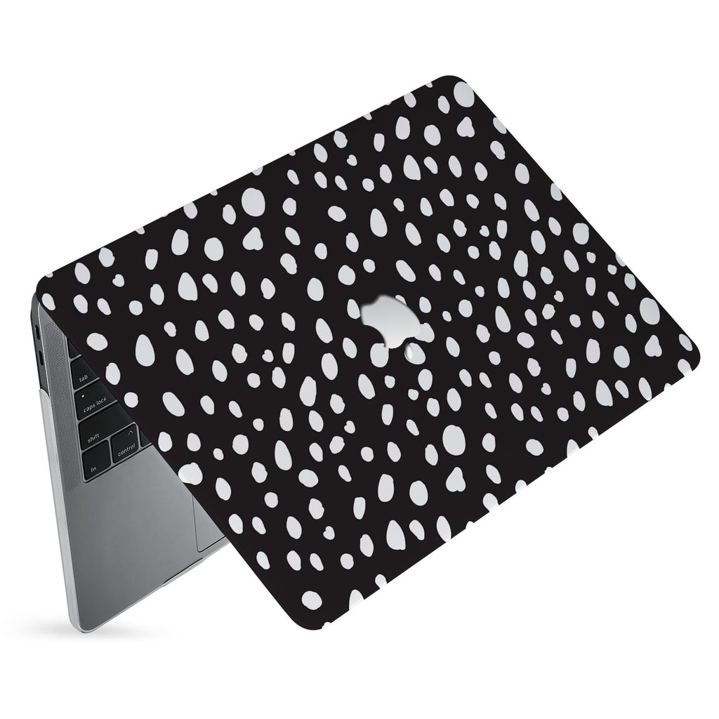 hardshell case with Polka Dot design has matte finish resists scratches